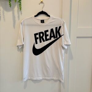Nike Giannis Antetokounmpo Greek Freak Swoosh Dri-Fit Men's White T-shirt Size M